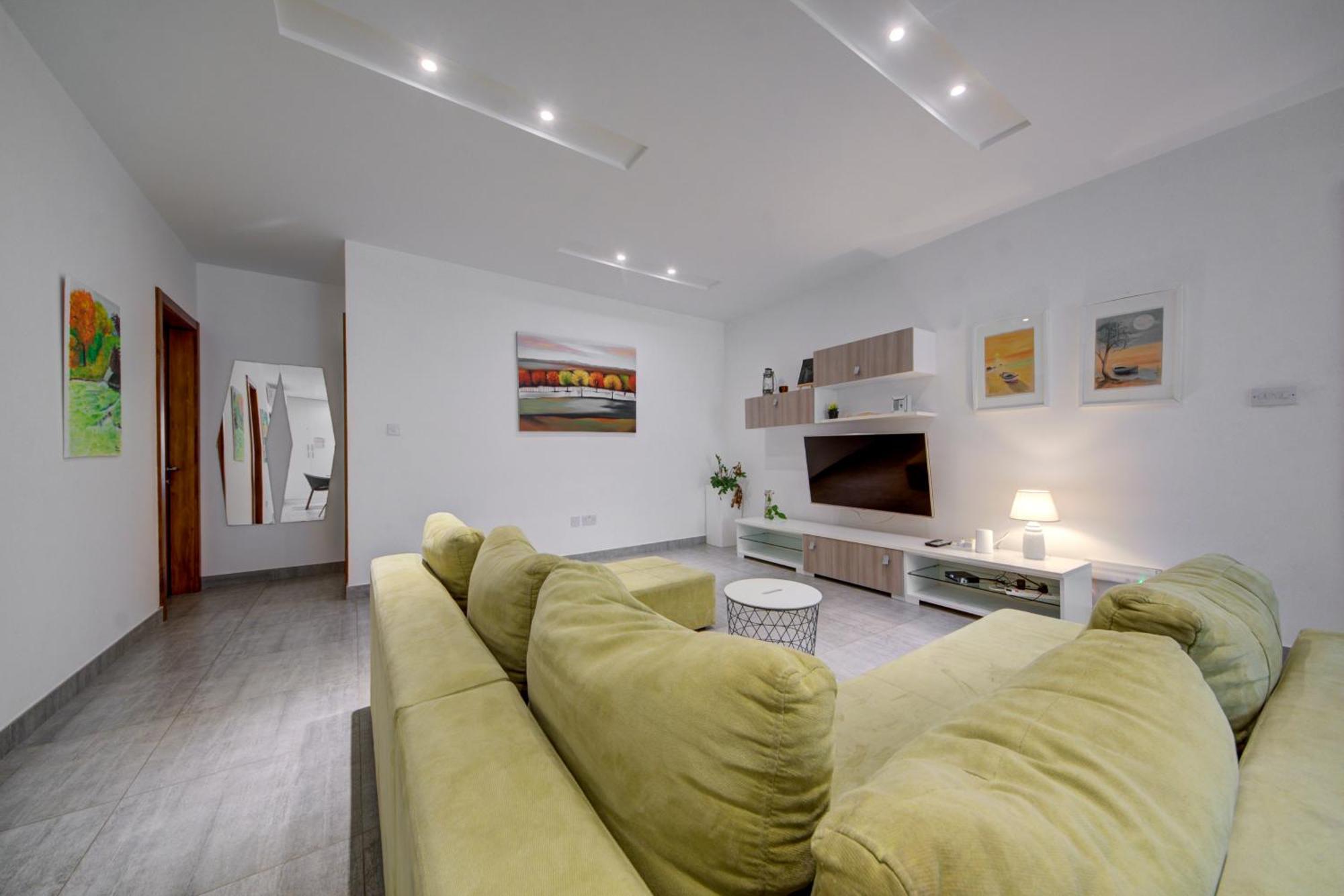 Top Floor Apt With Common Pool Close To All Amenities St. Paul's Bay Exterior photo